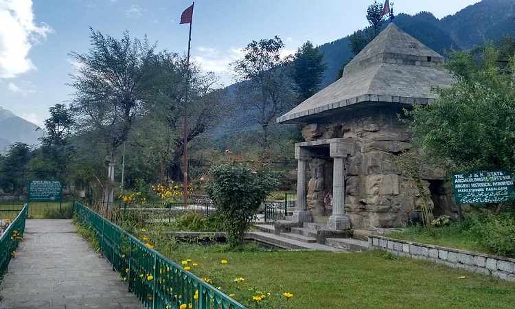 Mamaleshwar Temple